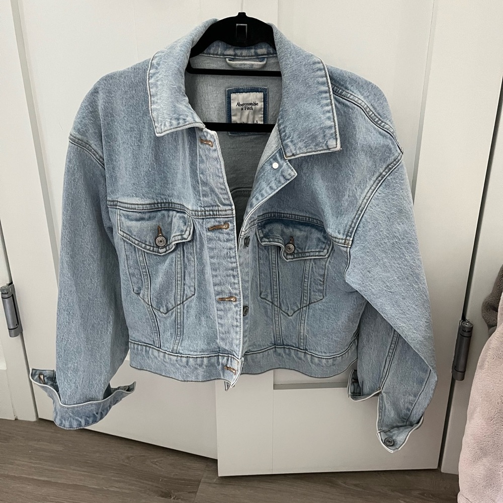 Abercrombie boyfriend style jean jacket